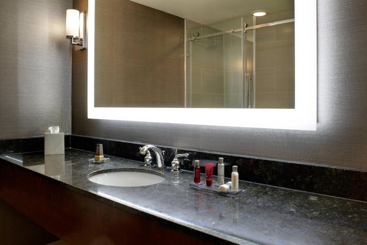 Marriott East At Place