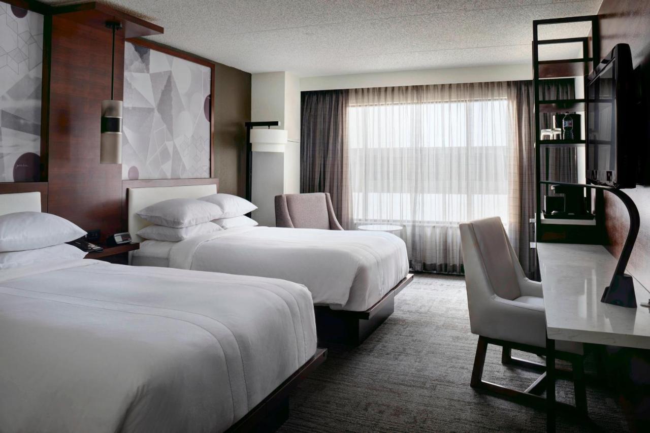 Hotel Marriott East At Place Lansing
