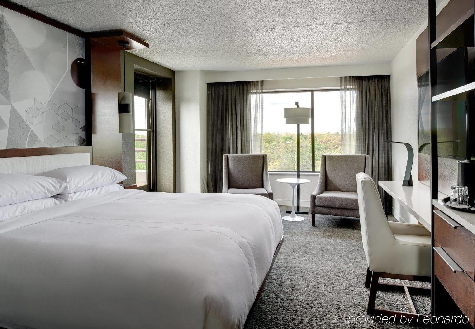 Marriott East At Place Lansing