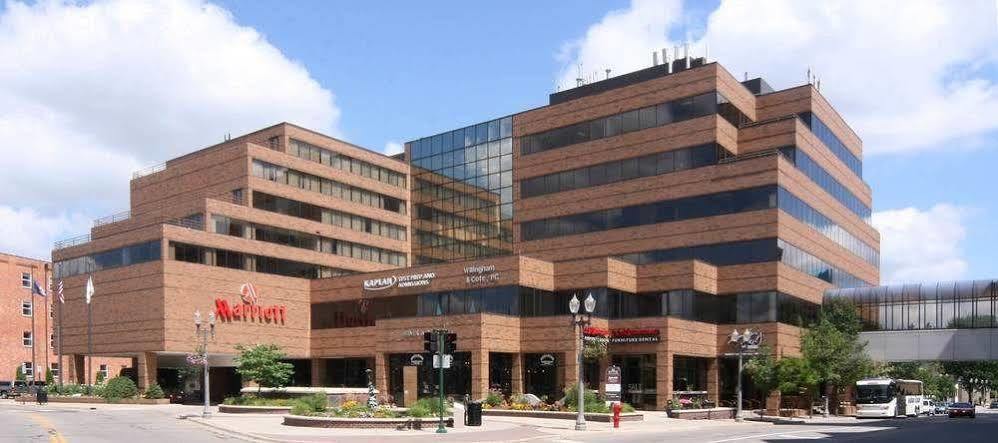 Marriott East At Place Lansing